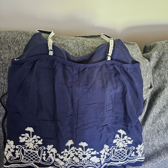 Heart and Soul babydoll top dark blue with crochet lace detail and embroidery - Picture 3 of 3